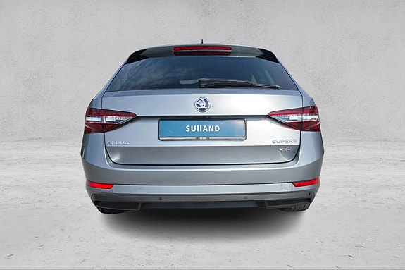 Skoda Superb 4 of 5