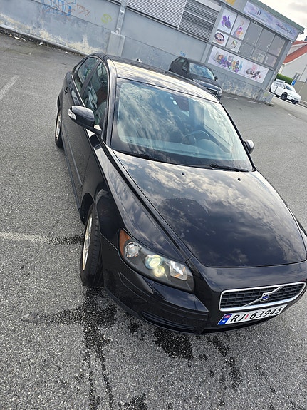 Volvo S40 5 of 5