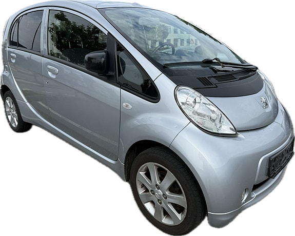 Peugeot iOn 2 of 5