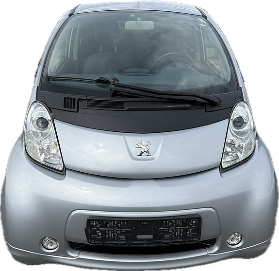 Peugeot iOn 3 of 5
