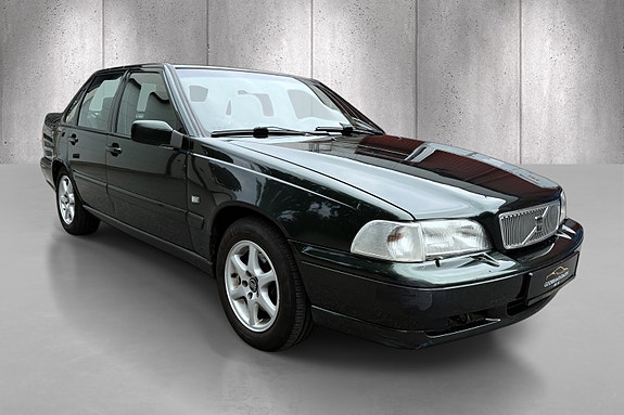 Volvo S70 3 of 5