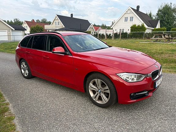 BMW 316i 4 of 5