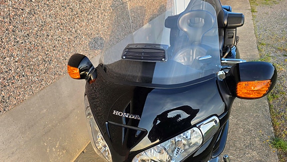 Honda GL 1800 Goldwing 5 of 5