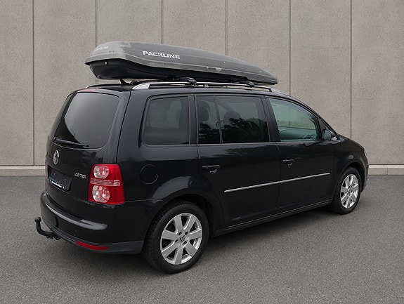 Volkswagen Touran 4 of 5