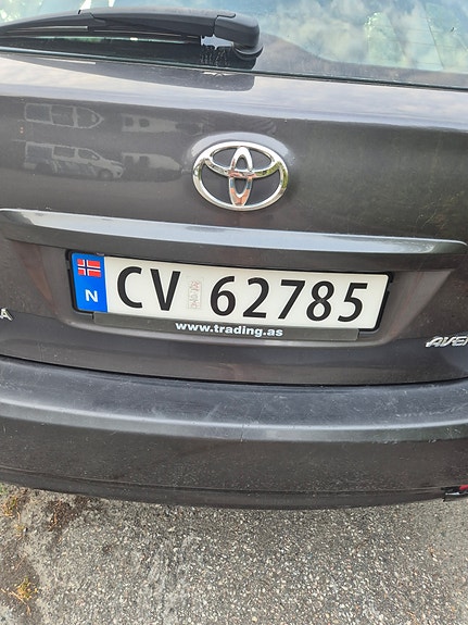 Toyota Avensis 4 of 5