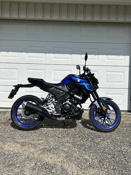 Yamaha MT-125 2 of 3