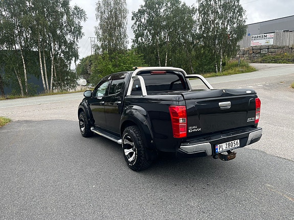 Isuzu D-max 2 of 5