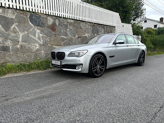 BMW 740d 7 of 30