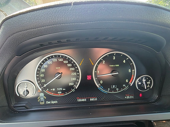 BMW 740d 25 of 30