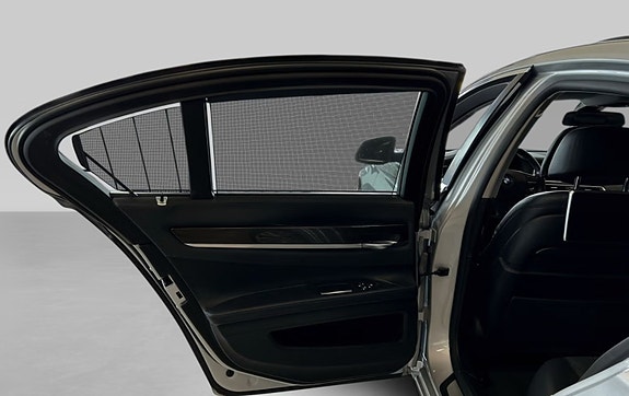 BMW 740d 20 of 30