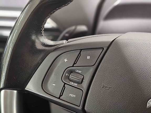 Citroen Grand C4 Picasso 21 of 30