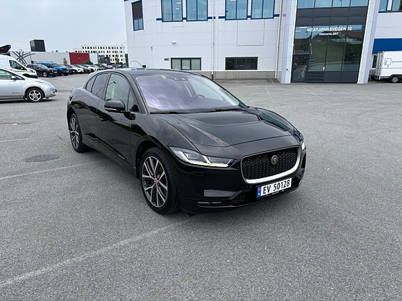 Jaguar I-PACE 2 of 5