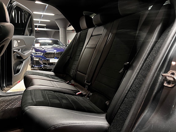 Mercedes-Benz GLE350 de 18 of 30