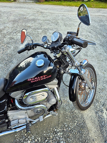 Harley-Davidson CUSTOM 2 of 29