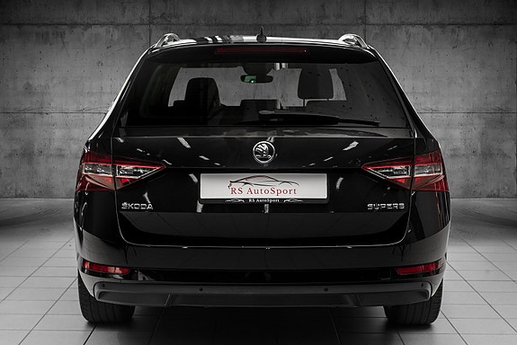 Skoda Superb 5 of 5