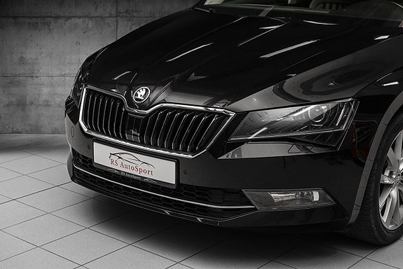 Skoda Superb 3 of 5