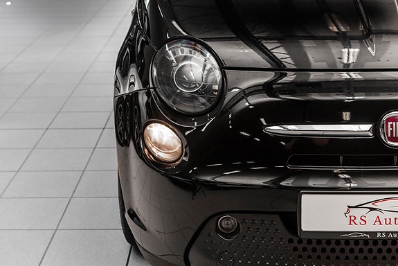Fiat 500e 2 of 5