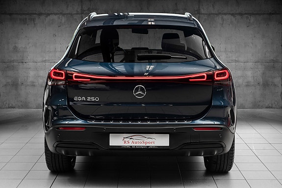 Mercedes-Benz EQA250 5 of 5