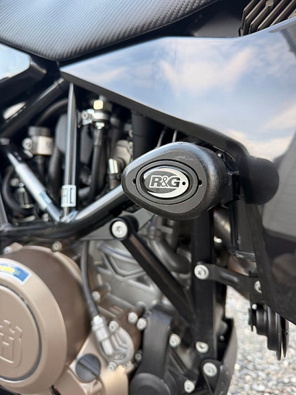 Husqvarna 701 Supermoto 11 of 12