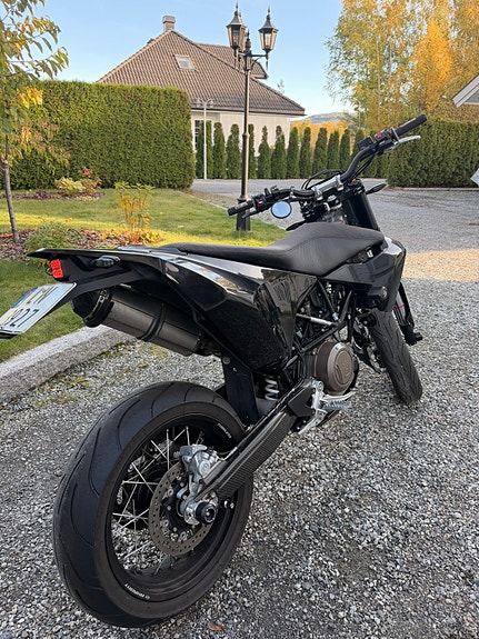 Husqvarna 701 Supermoto 3 of 12