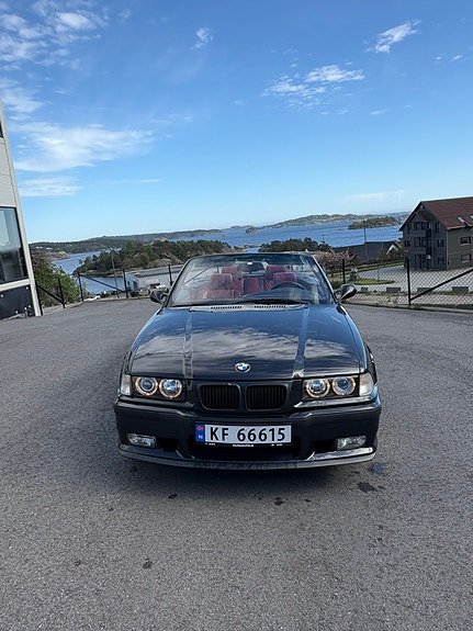 BMW 325i 5 of 5
