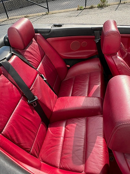 BMW 325i 11 of 14
