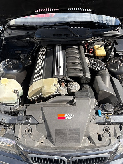 BMW 325i 14 of 14