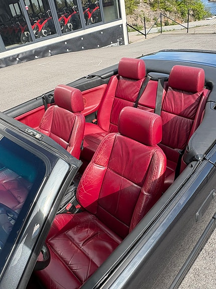BMW 325i 9 of 14