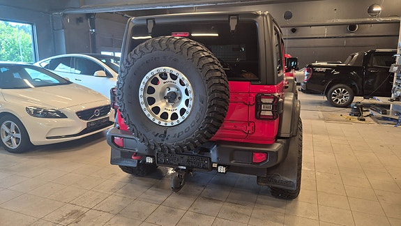 Jeep Wrangler Unlimited 7 of 18