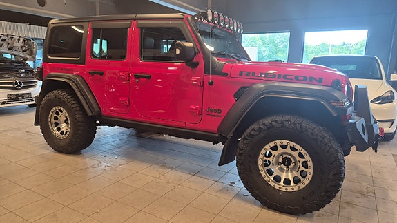 Jeep Wrangler Unlimited 4 of 5