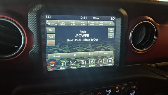 Jeep Wrangler Unlimited 15 of 18