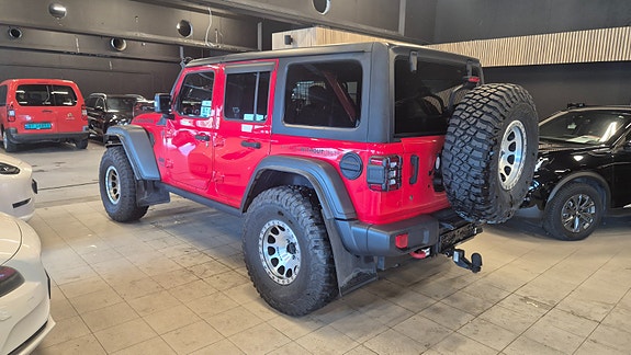 Jeep Wrangler Unlimited 9 of 18