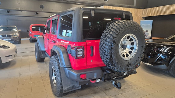 Jeep Wrangler Unlimited 8 of 18
