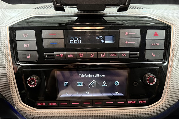 Volkswagen UP! 19 of 24