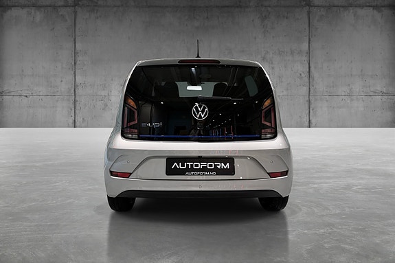Volkswagen UP! 6 of 24