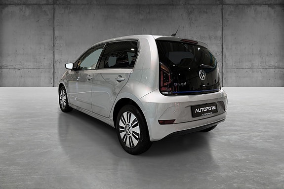 Volkswagen UP! 7 of 24