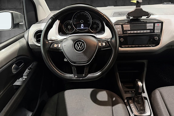 Volkswagen UP! 13 of 24