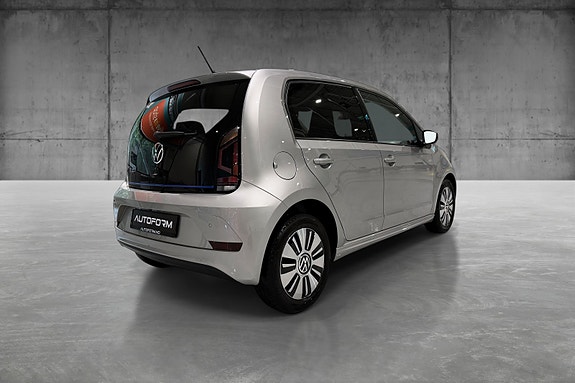 Volkswagen UP! 5 of 5
