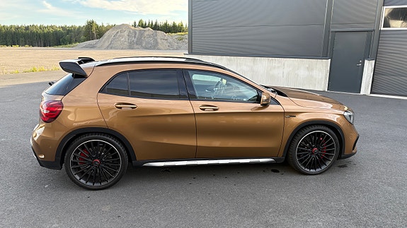 Mercedes-Benz GLA45 15 of 30