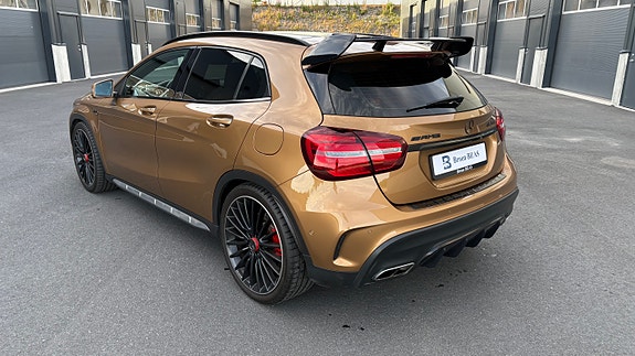 Mercedes-Benz GLA45 10 of 30