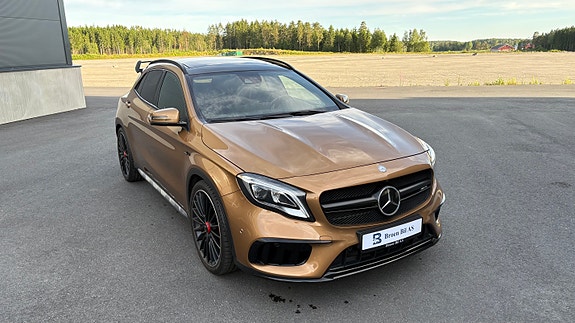 Mercedes-Benz GLA45 2 of 30