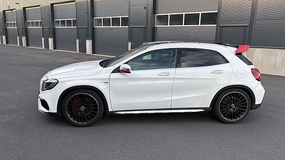 Mercedes-Benz GLA45 7 of 30