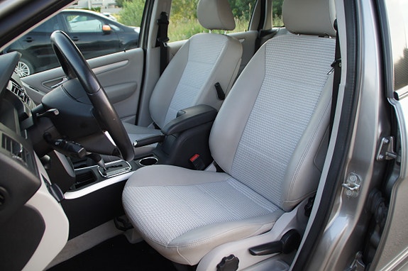 Mercedes-Benz B200 18 of 30