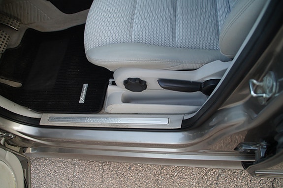 Mercedes-Benz B200 14 of 30