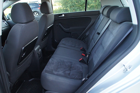 Volkswagen Golf Plus 18 of 30