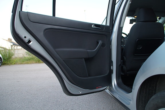 Volkswagen Golf Plus 16 of 30
