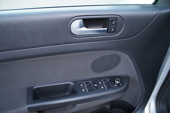 Volkswagen Golf Plus 10 of 30