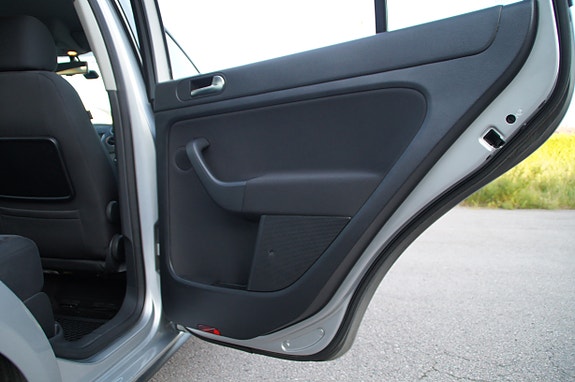 Volkswagen Golf Plus 27 of 30