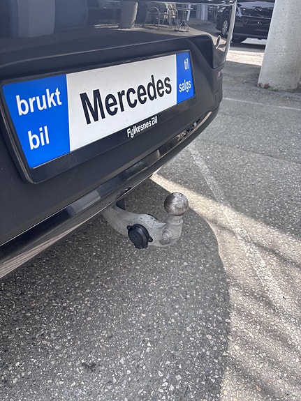 Mercedes-Benz EQE350 SUV 5 of 15