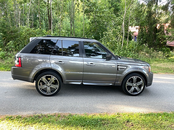 Land Rover Range Rover Sport 5 of 9